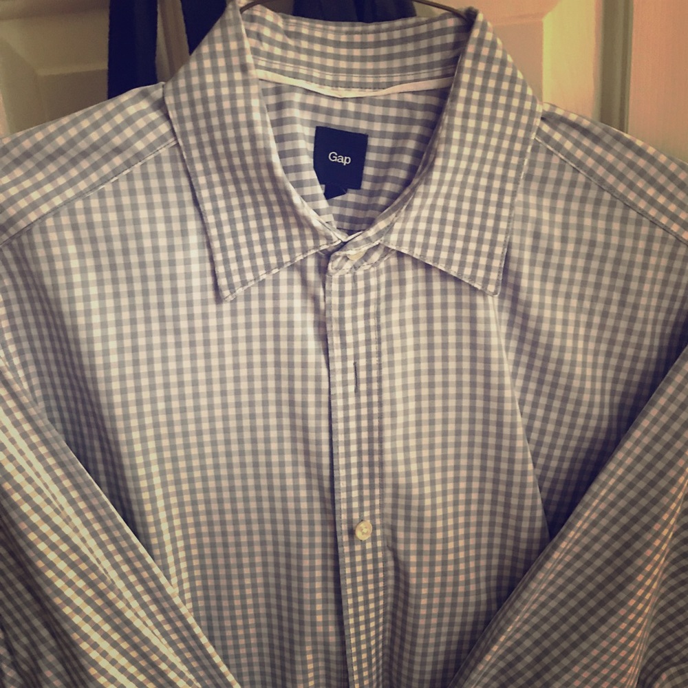 Men’s dress shirt. Gap brand.